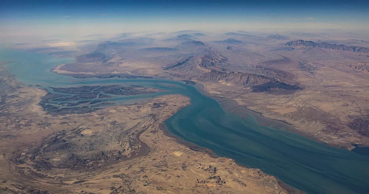 Global Shipping Reroutes Around Africa as Middle East War Shuts Key Chokepoints