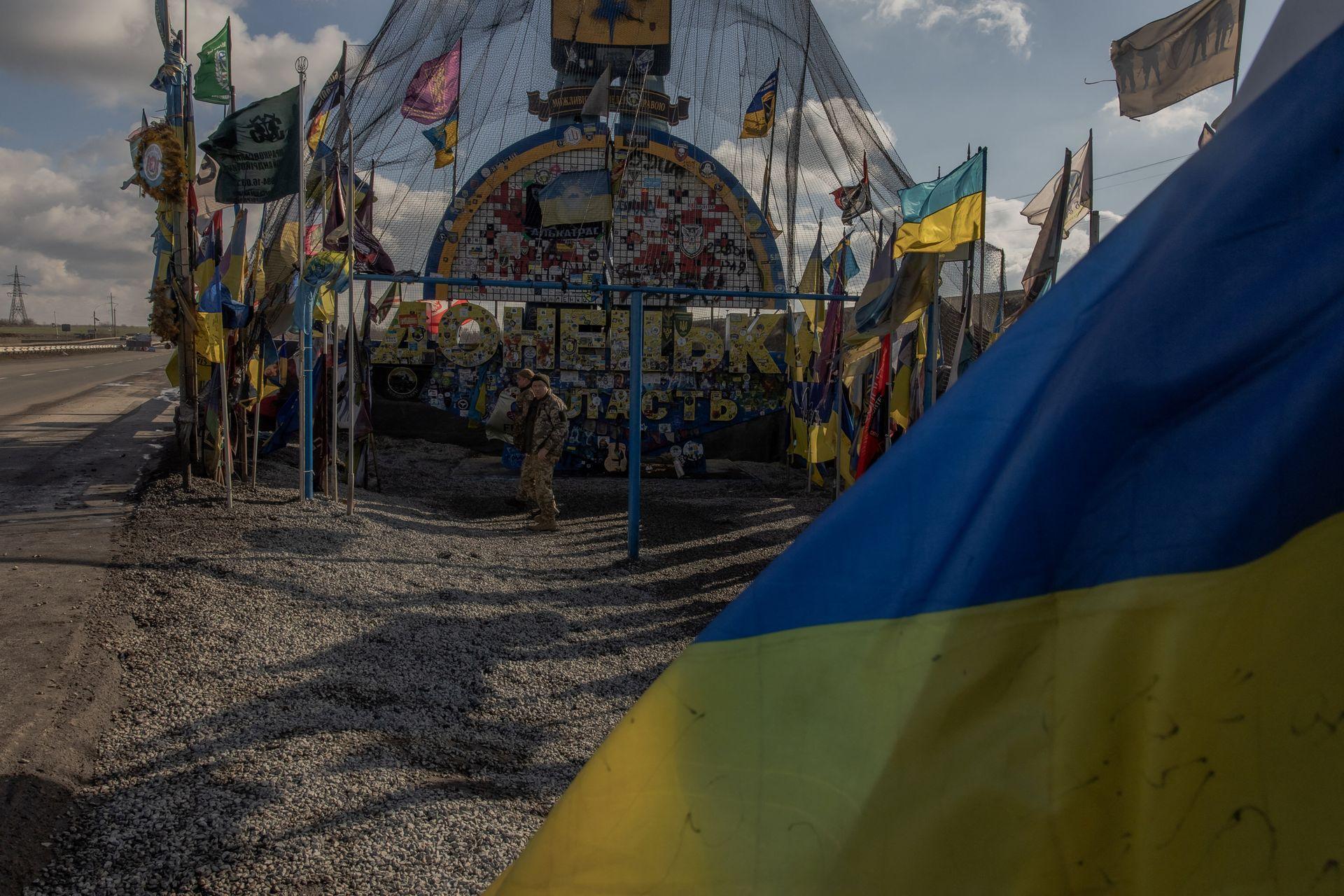 Russia Threatens to Seize Donbas by Force