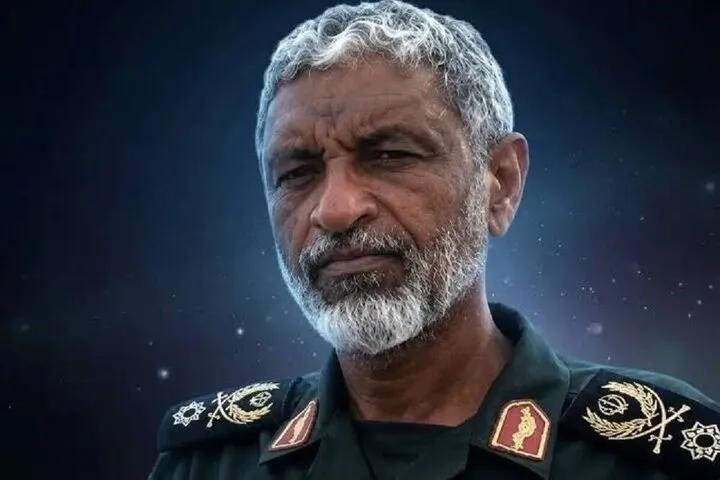 IRGC Navy Says Oil Supertanker Hit Mine in Strait of Hormuz, Warns Ships
