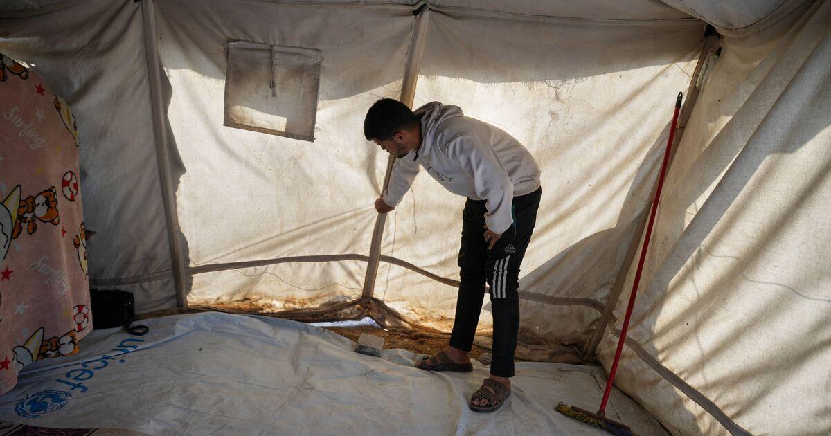 Israel Blocks Entry of Shelter Materials, Exposes 288,000 Palestinian Families as Heavy Rains Flood Tens of Thousands of Displaced Tents
