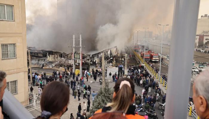 Fire at Arghavan Shopping Centre in Andisheh, Tehran Kills Eight, Injures 40