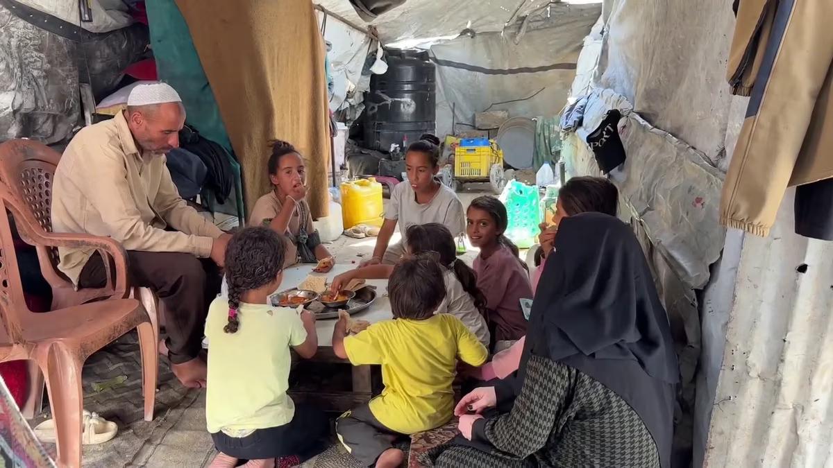 Israeli Army Kills Abu Taima Family of Five in Khan Yunis Bombardment