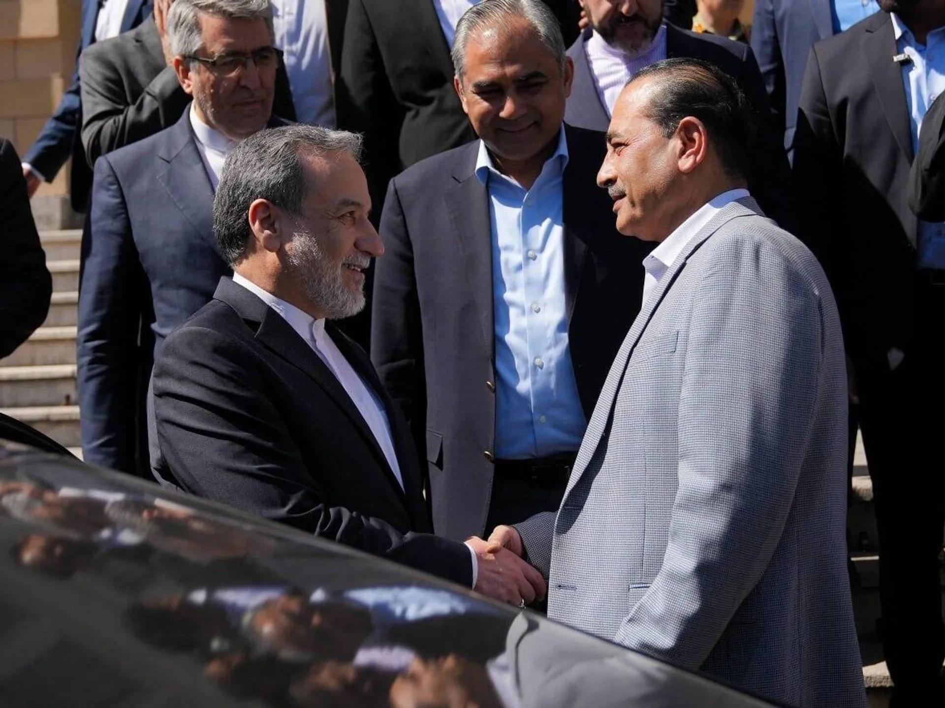 Oman’s Foreign Minister Sayyid Badr Albusaidi Visits Tehran To Discuss Strait of Hormuz Talks