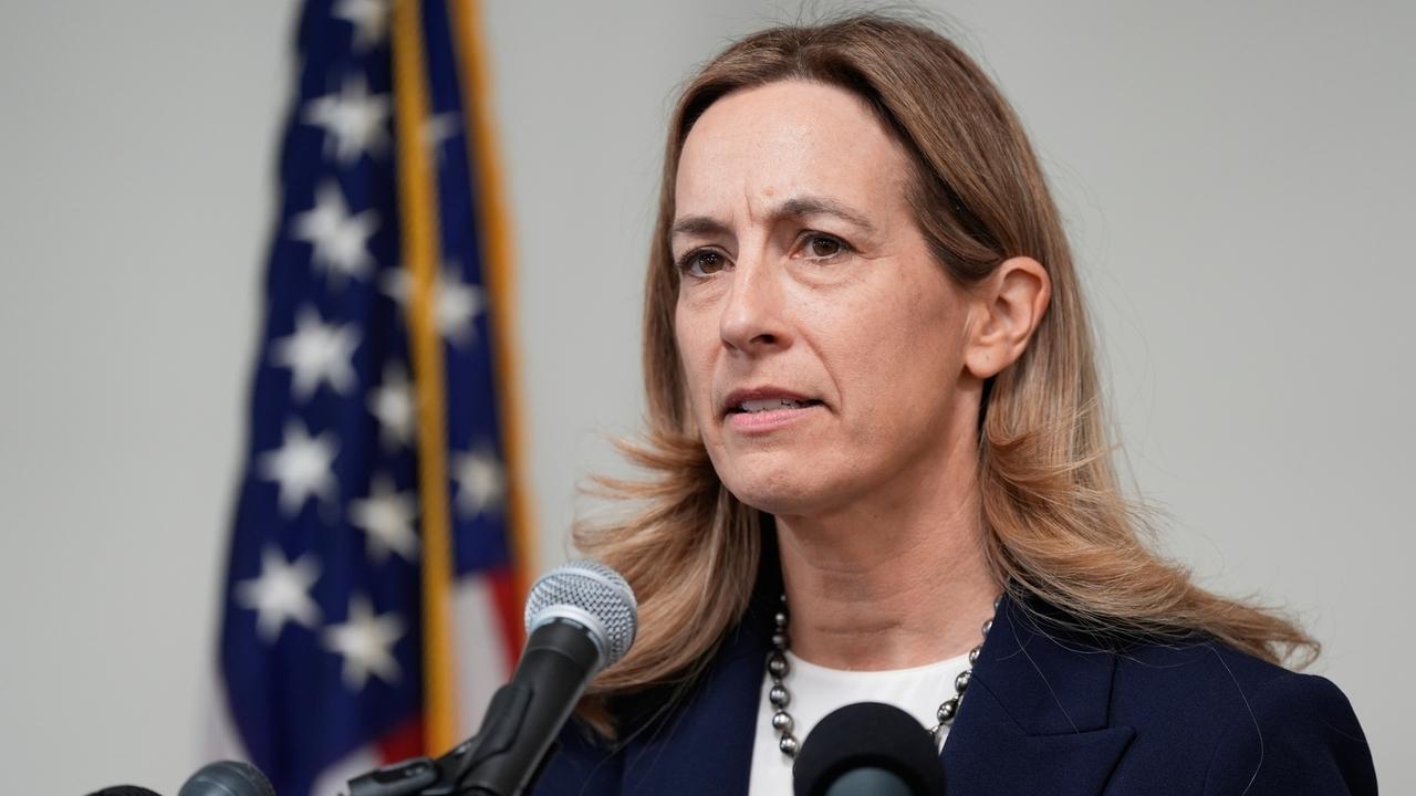 Gov. Mikie Sherrill signs law banning police, ICE face coverings; requires officers to show ID