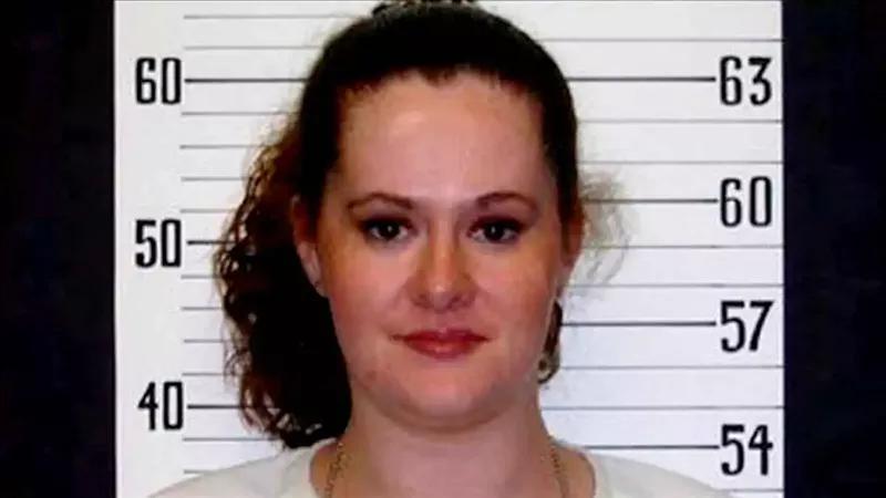 Tennessee Governor Bill Lee Halts Executions After Christa Gail Pike Survives Lethal Injection Attempt