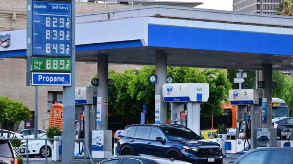 Gas prices hit new high in US amid Trump's threats to continue war against Iran