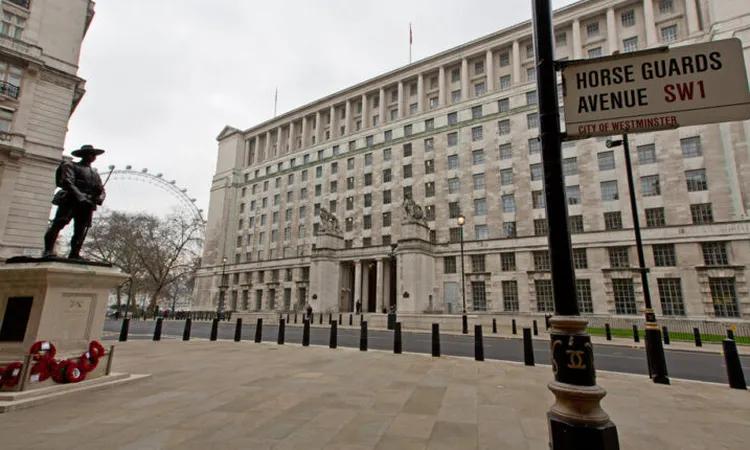British and French Warplanes Bomb ISIS Underground Weapons Facility Near Palmyra