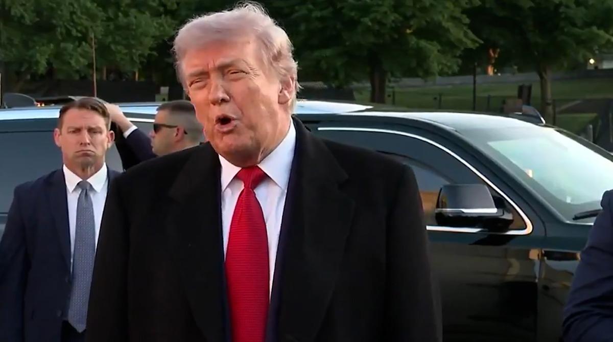 US And Iran Exchange Fire In Strait Of Hormuz, Trump Says Destroyers Attacked