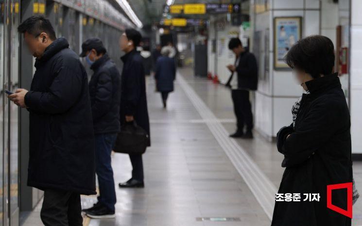 Seoul Metro Labor Union Declares Dispute, Demands 3.5% Pay Rise, Threatens Strike