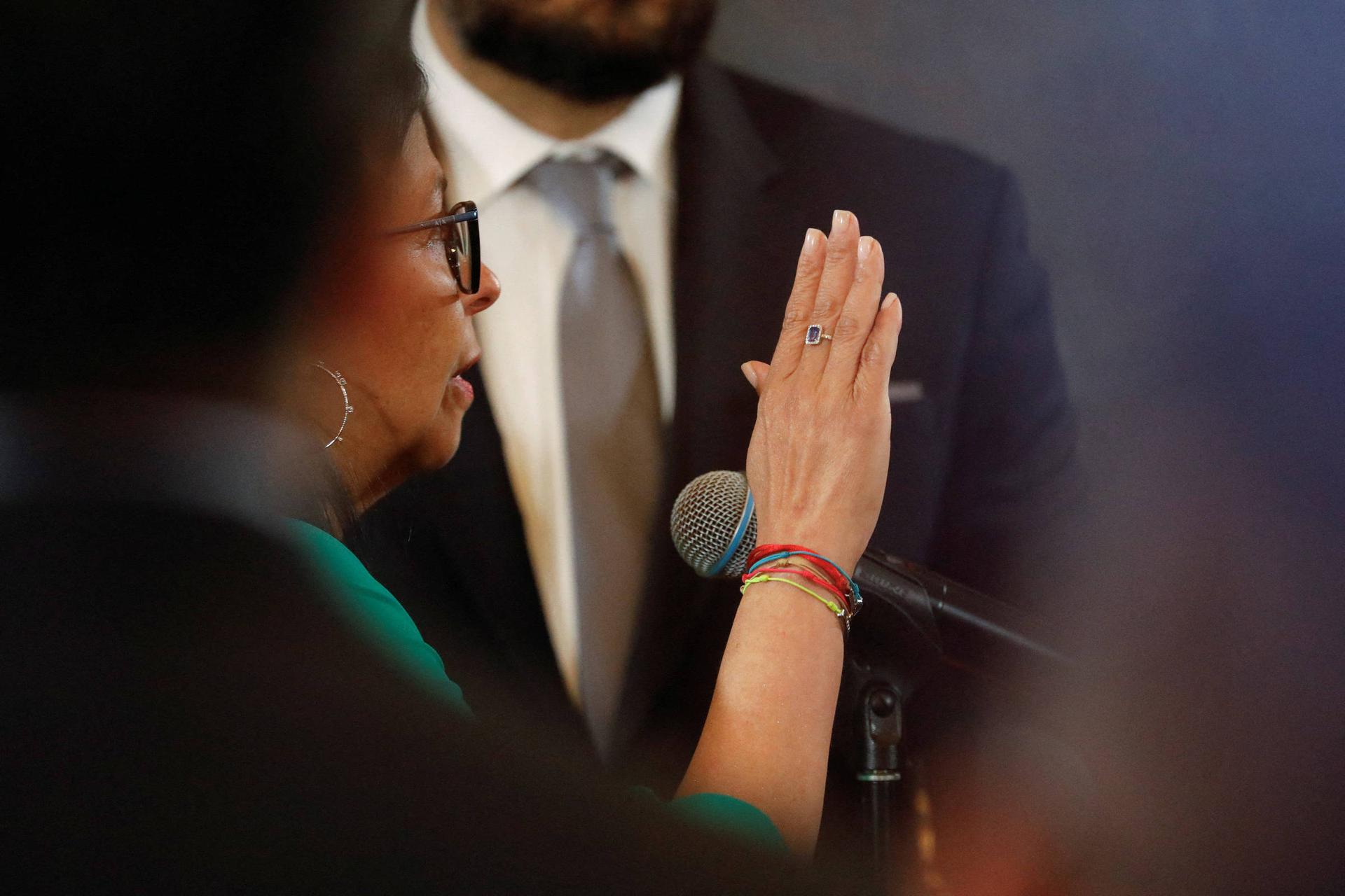 Image from Folha de S.Paulo