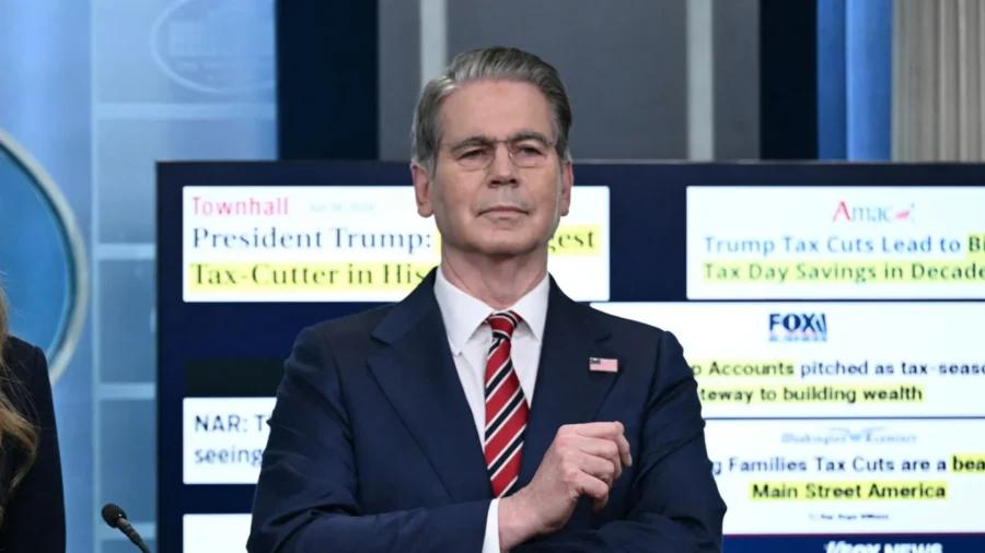 Scott Bessent Says Kevin Warsh Will Assume Federal Reserve Chair on Schedule