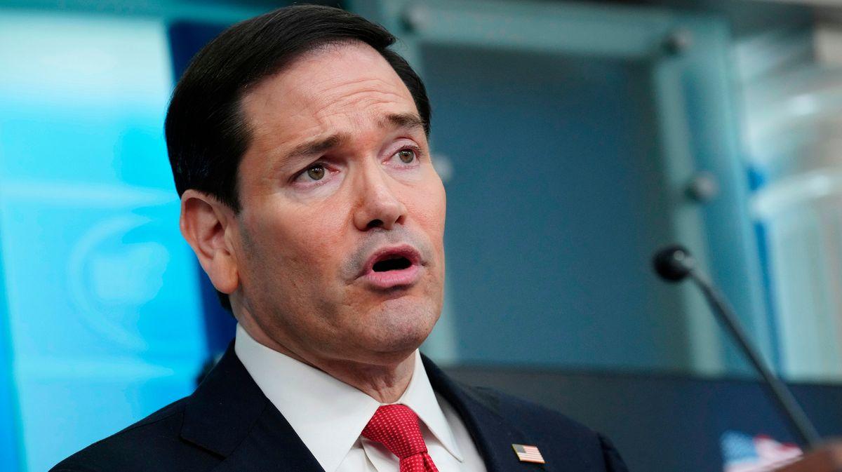 Marco Rubio Jokes “This Is Chaos” While Filling In for Karoline Leavitt