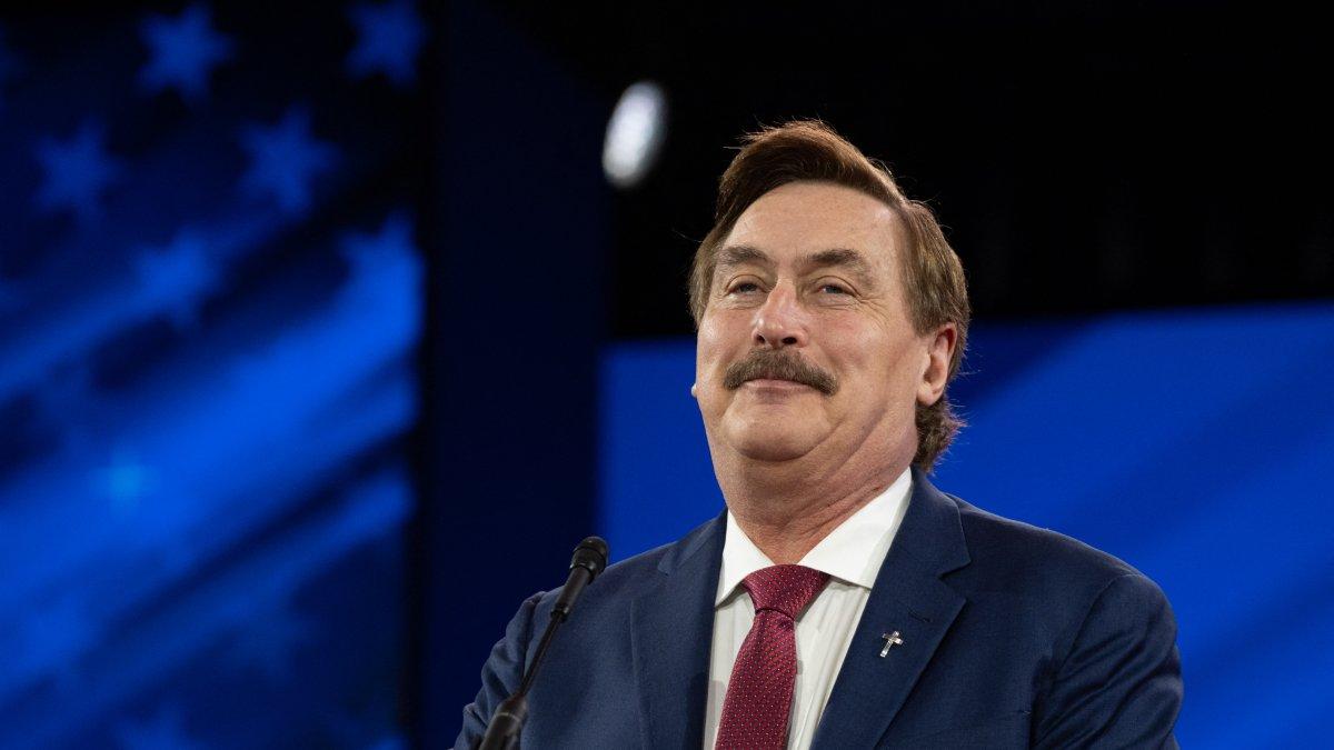 David Crowley Defeats Francesca Hong in Wisconsin Democratic Gubernatorial Primary