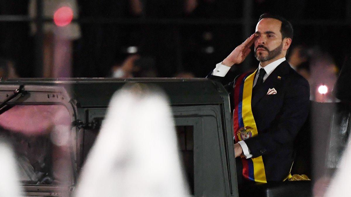 Abelardo De la Espriella Orders Transfer of 117 High-Profile Prisoners Across Colombia