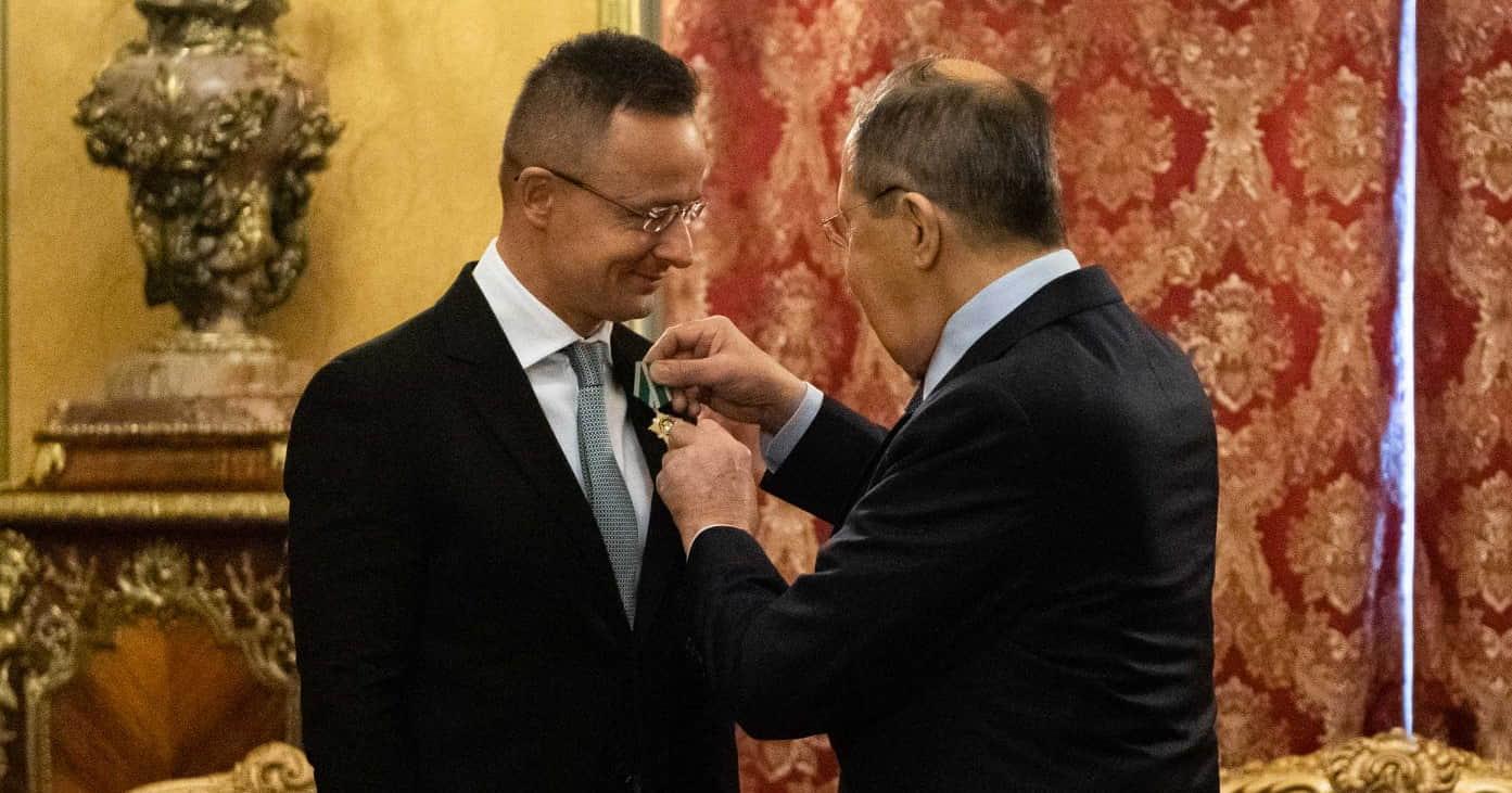 Hungarian Foreign Minister Leaked Plans to Remove Russian Oligarchs From EU Sanctions