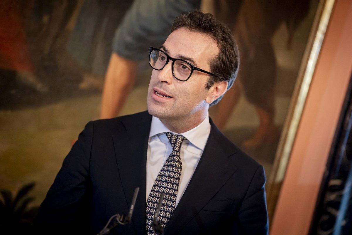 Spain Closes Airspace and Bans US Base Use Over Iran War, Trump Threatens Trade