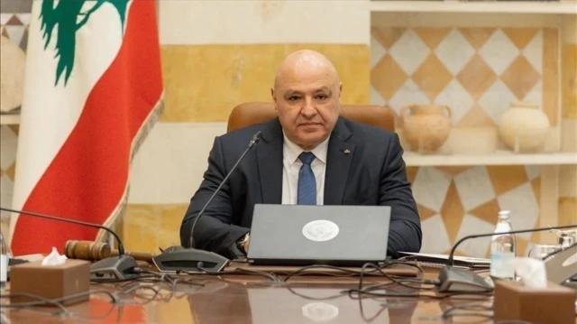 US-Iran Ceasefire Tested as Strait of Hormuz Remains Restricted