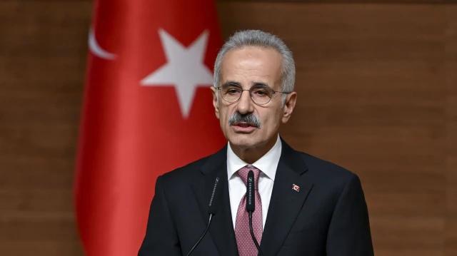 Trump Criticizes NATO Partners Including Spain, Imposes Trade Embargo After Ankara Summit