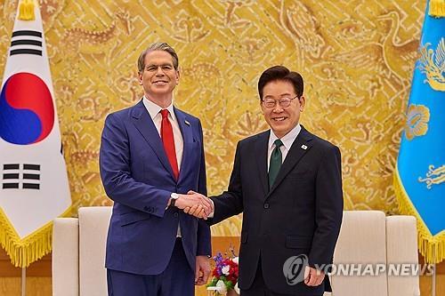 Trump And Xi Meet In Beijing To Discuss Trade And Taiwan, With Xi Warning Of Conflict