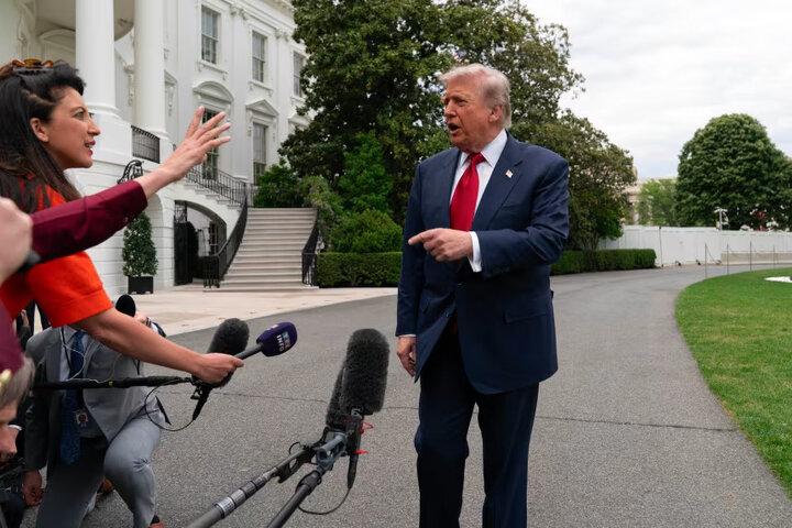Donald Trump Delays Iran Strike, Says Very Good Chance of Nuclear Deal