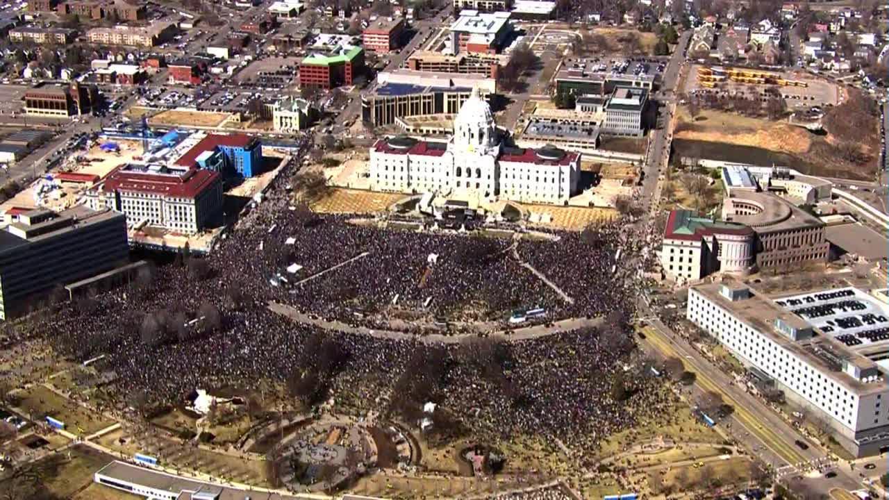 Image from 5 EYEWITNESS NEWS