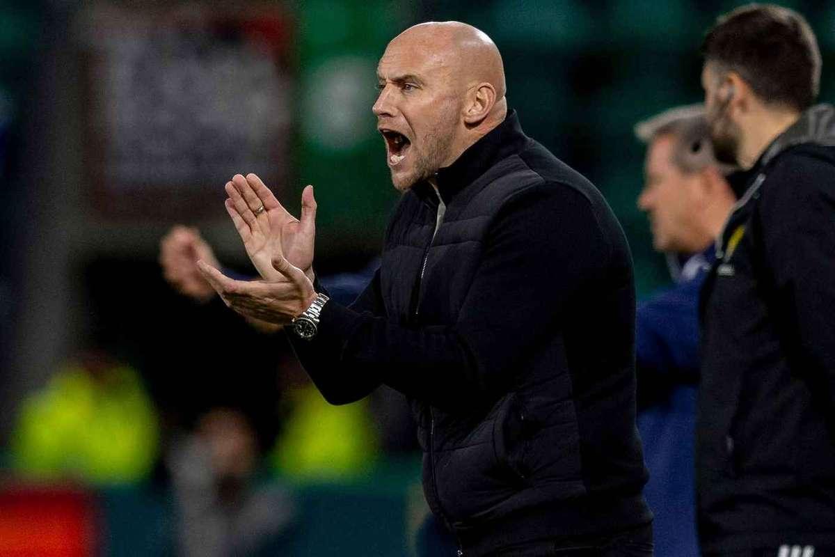 Hibernian Sacks Head Coach David Gray After 1-0 Loss To Kilmarnock