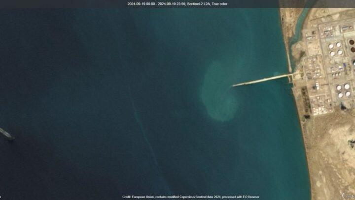 US Blockade of Strait of Hormuz Threatens China's Oil Imports and Global Trade