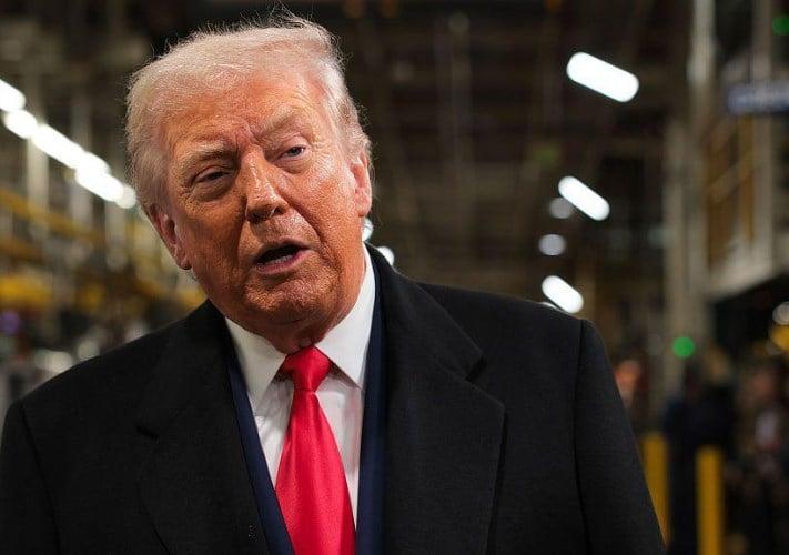 Trump Imposes 50% Tariffs on Countries Supplying Military Weapons to Iran