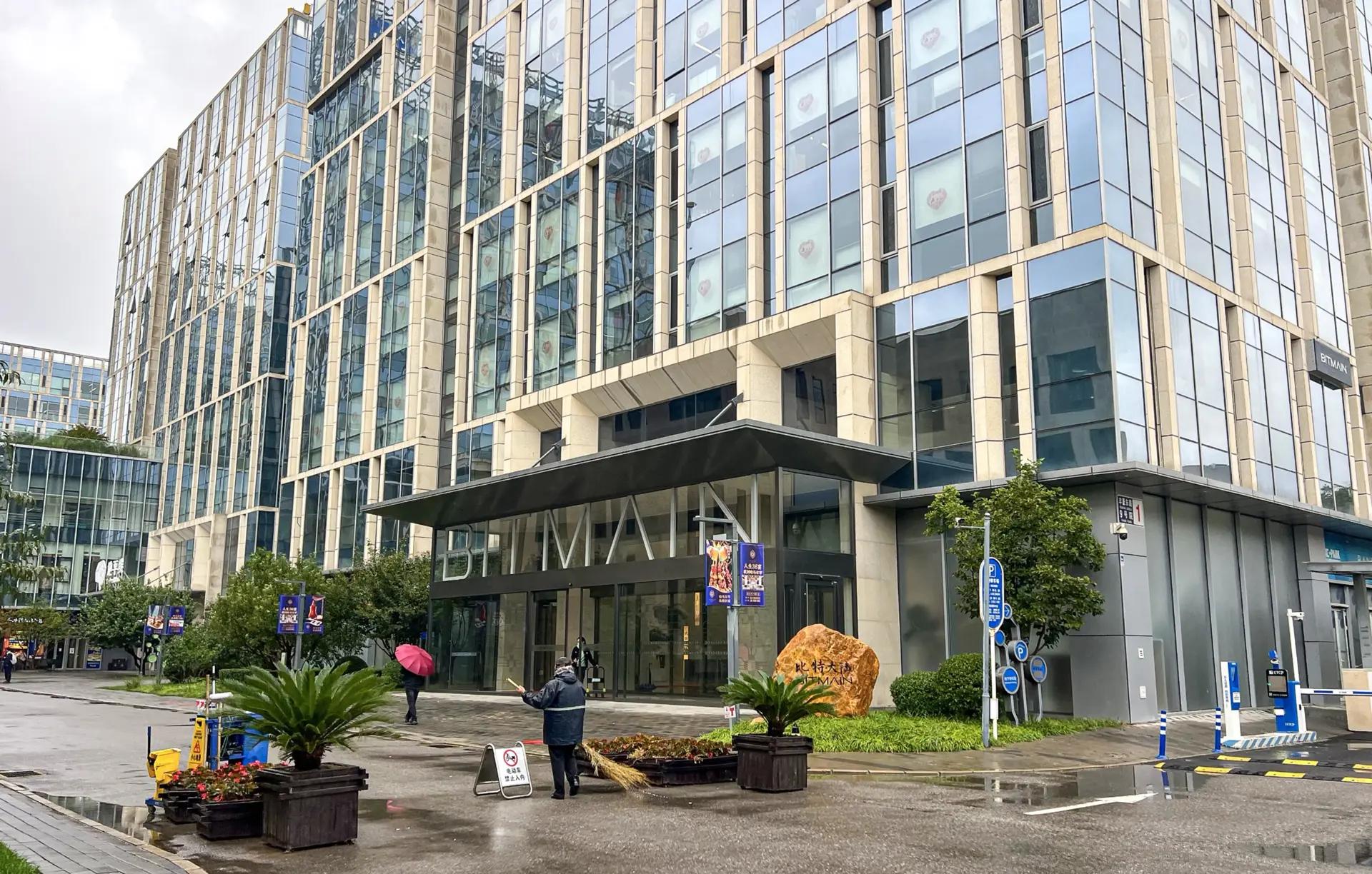 Image from bloomingbit