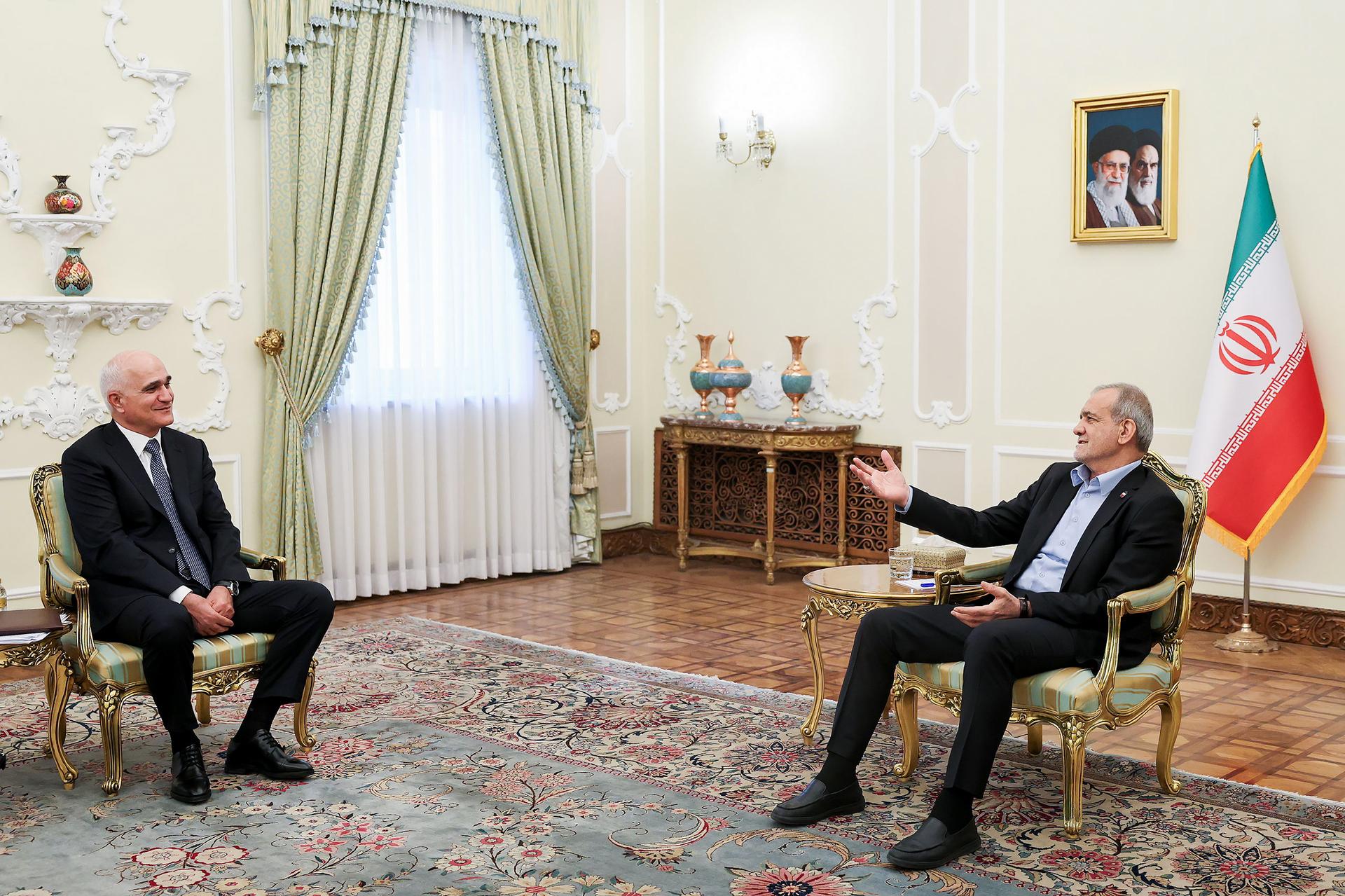 Iran’s Roads Minister Farzaneh Sadegh Says Iran-Azerbaijan Trade Has Increased