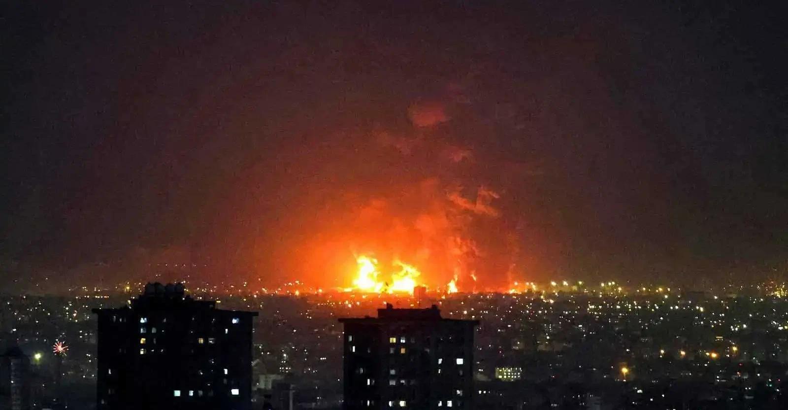 American Strikes Hit Iran’s Bandar Abbas and Qeshm Island After Iranian Missile Fire