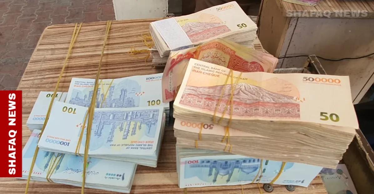 Iran’s Dollar Price Falls to 230,000 Tomans After Iran–Oman Meeting Signals
