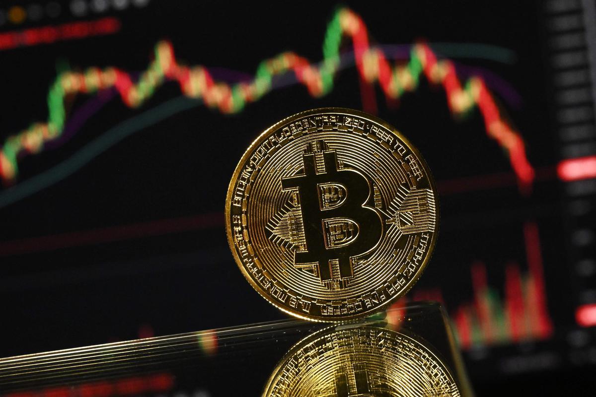 Bitcoin Plunges Below $70,000 Amid Trump Tariff Reversal and CLARITY Act Stalling