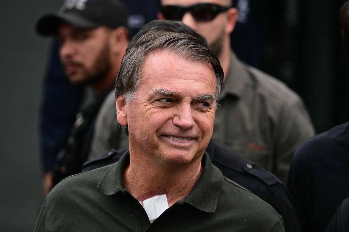Brazil Pulls Visa of Far-Right Trump Adviser Darren Beattie Seeking Bolsonaro Prison Visit
