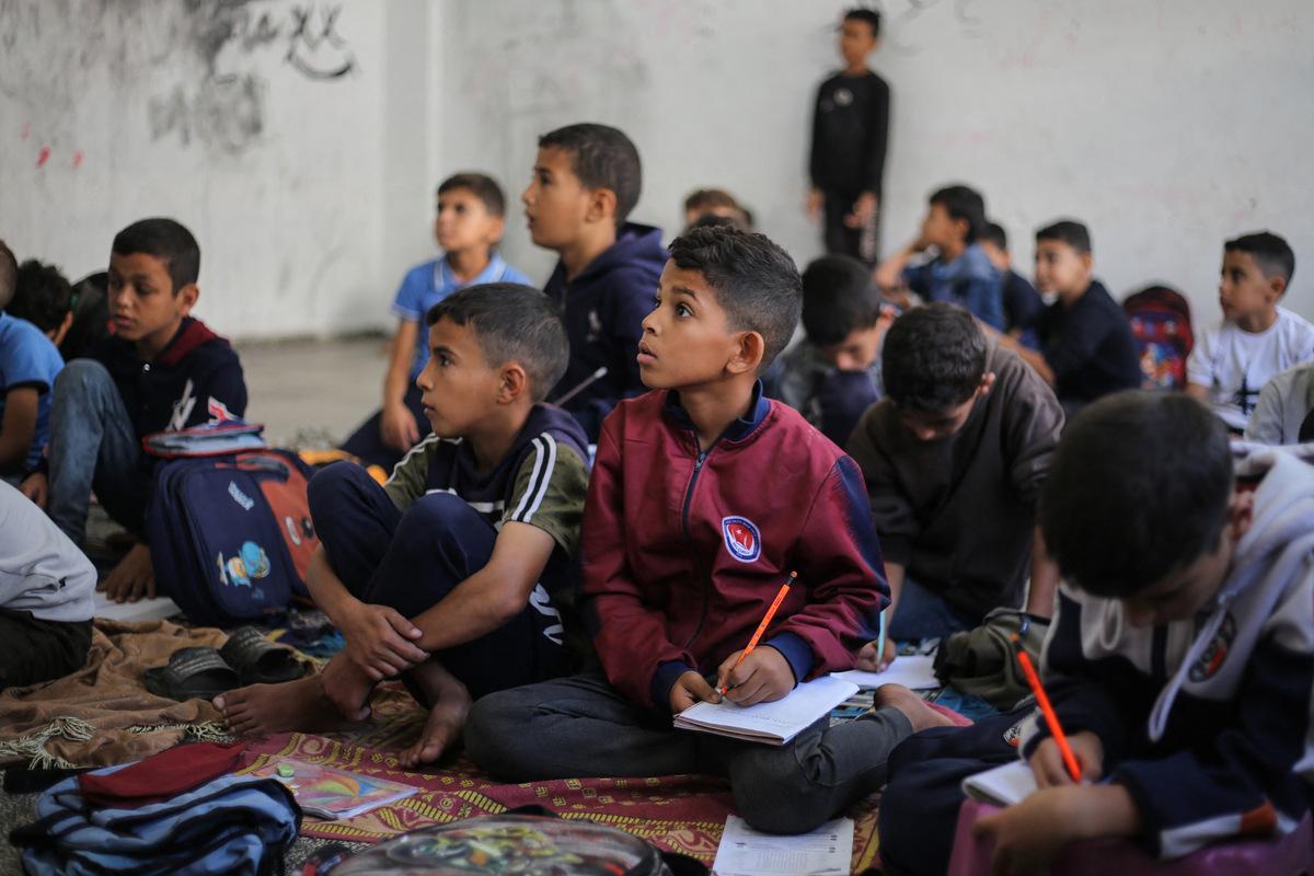 Israel Maintains Siege as Gaza Children Return to School Amid Devastation
