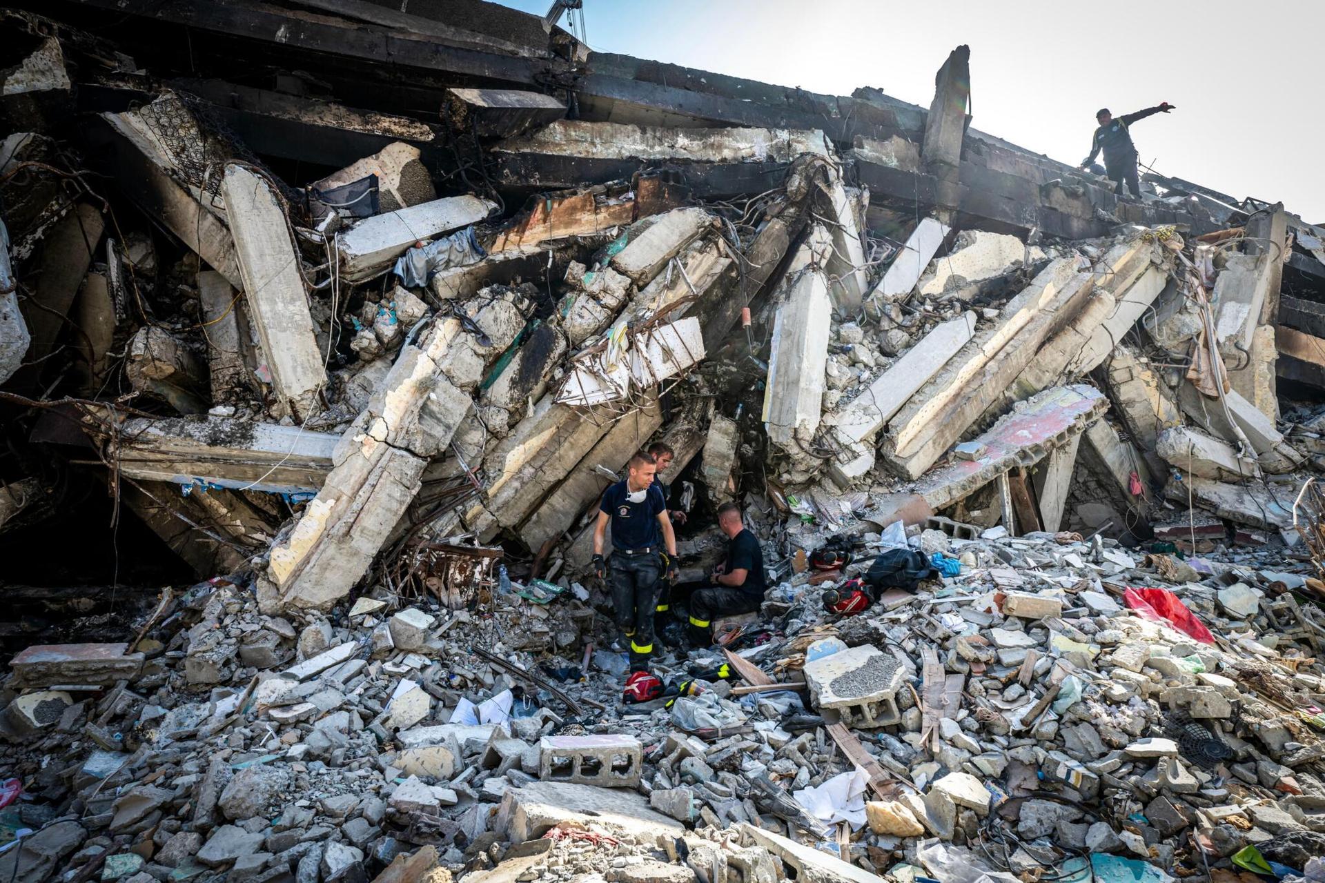 Jorge Rodriguez Says Twin 7.2 And 7.5 Quakes Kill 1,719 In Venezuela