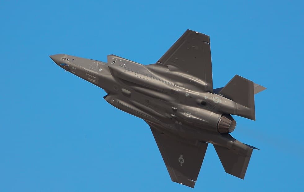Iran Strikes US F-35, Forcing Emergency Landing