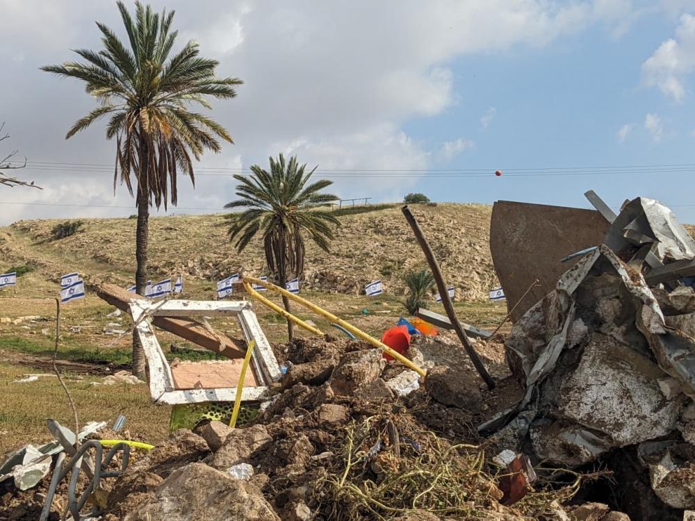 Ireland Demands Israel Repay Costs After Settlers Demolish Hamamat Al-Maleh School in Tubas