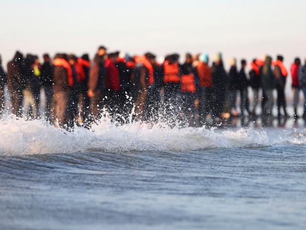 UK and France Agree Three-Year Deal to Curb English Channel Migrant Crossings