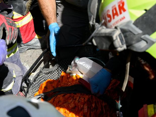 Rescuers Extract Hernan Gil From Catia La Mar After Venezuela Quakes