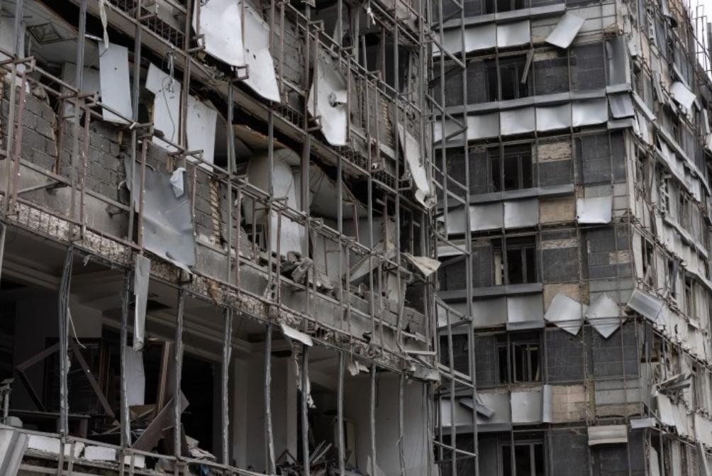 Iran and US Exchange Messages as War Enters Third Week with No Cease-Fire