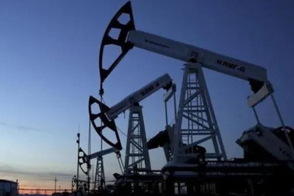 Global Oil Soars Above $110 as Trump Threatens Iran Energy Strikes