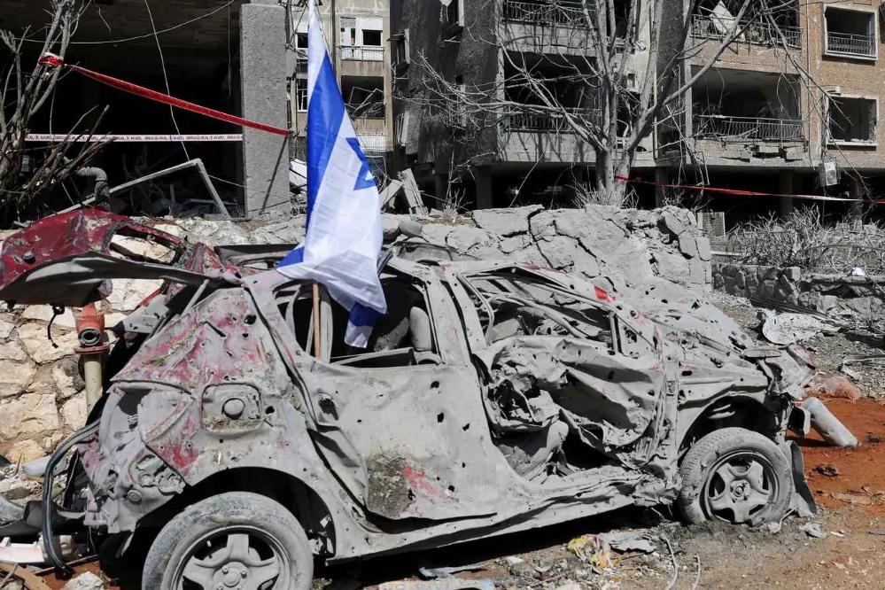 Israel Bombs Beirut in Largest Wave Amid US-Iran Ceasefire Controversy