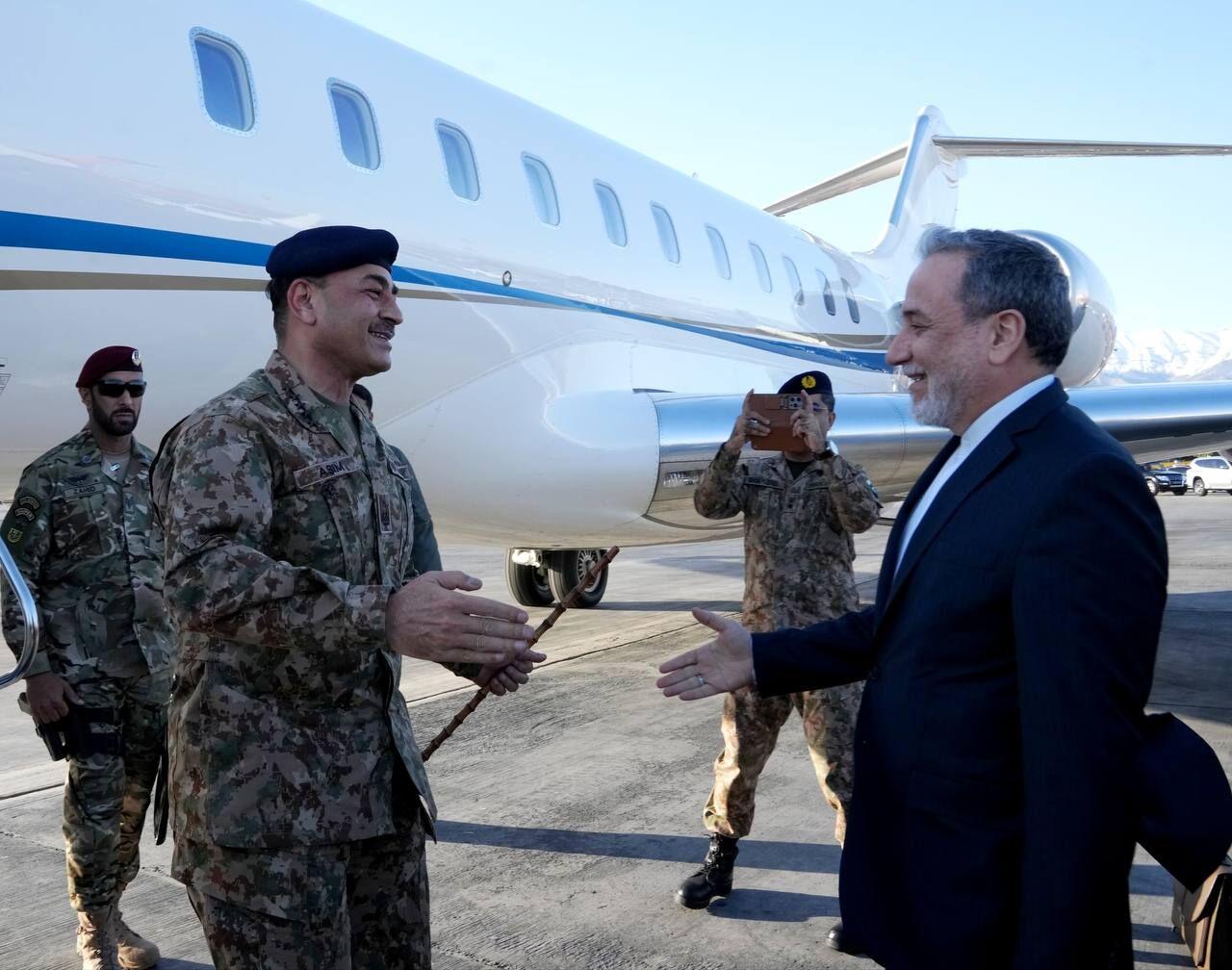 Pakistan Army Chief Arrives in Tehran to Mediate Second Round of US-Iran Talks