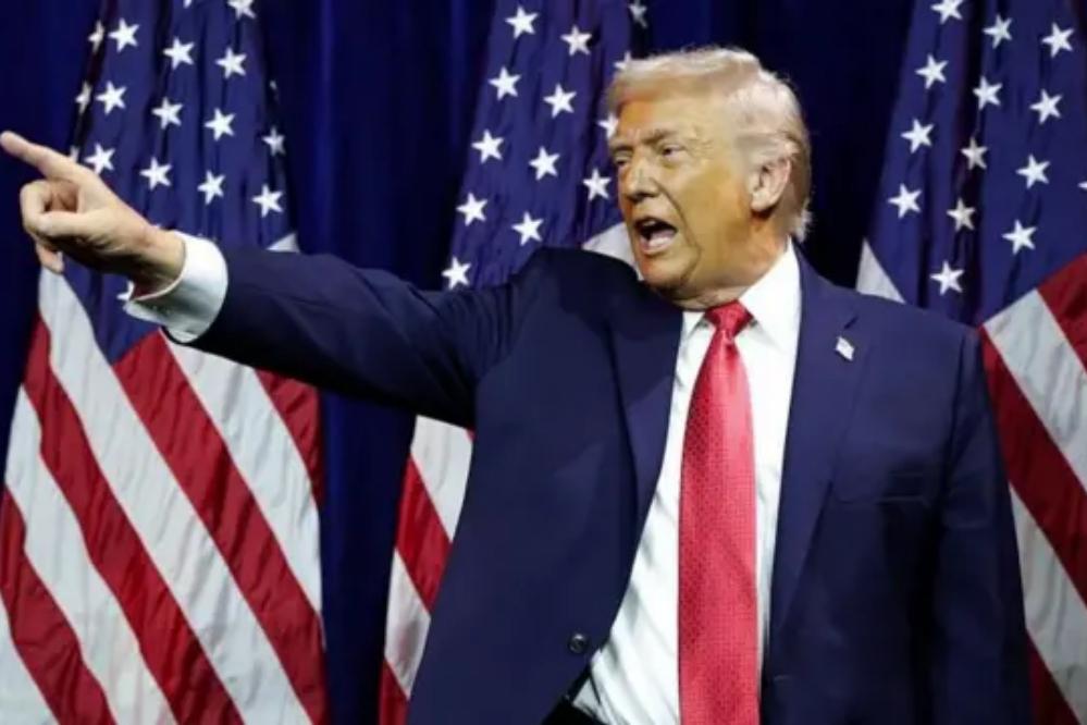 US House Passes War Powers Resolution Limiting Trump’s Iran War Powers 215-208