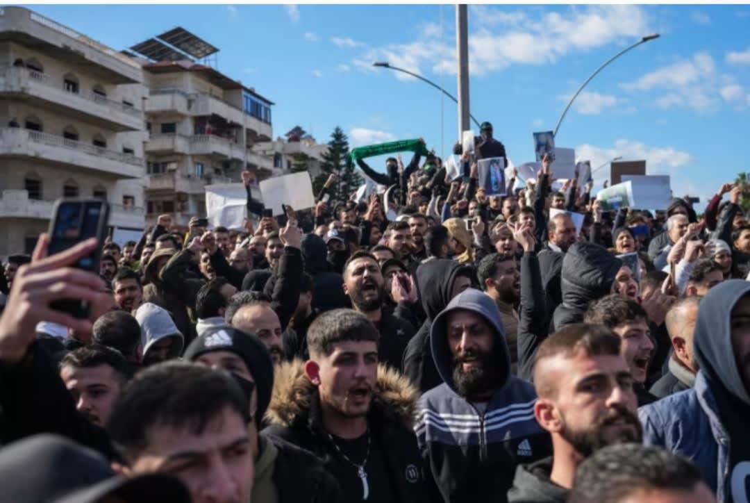 Counter-Demonstrators Kill Three Alawite Protesters in Latakia