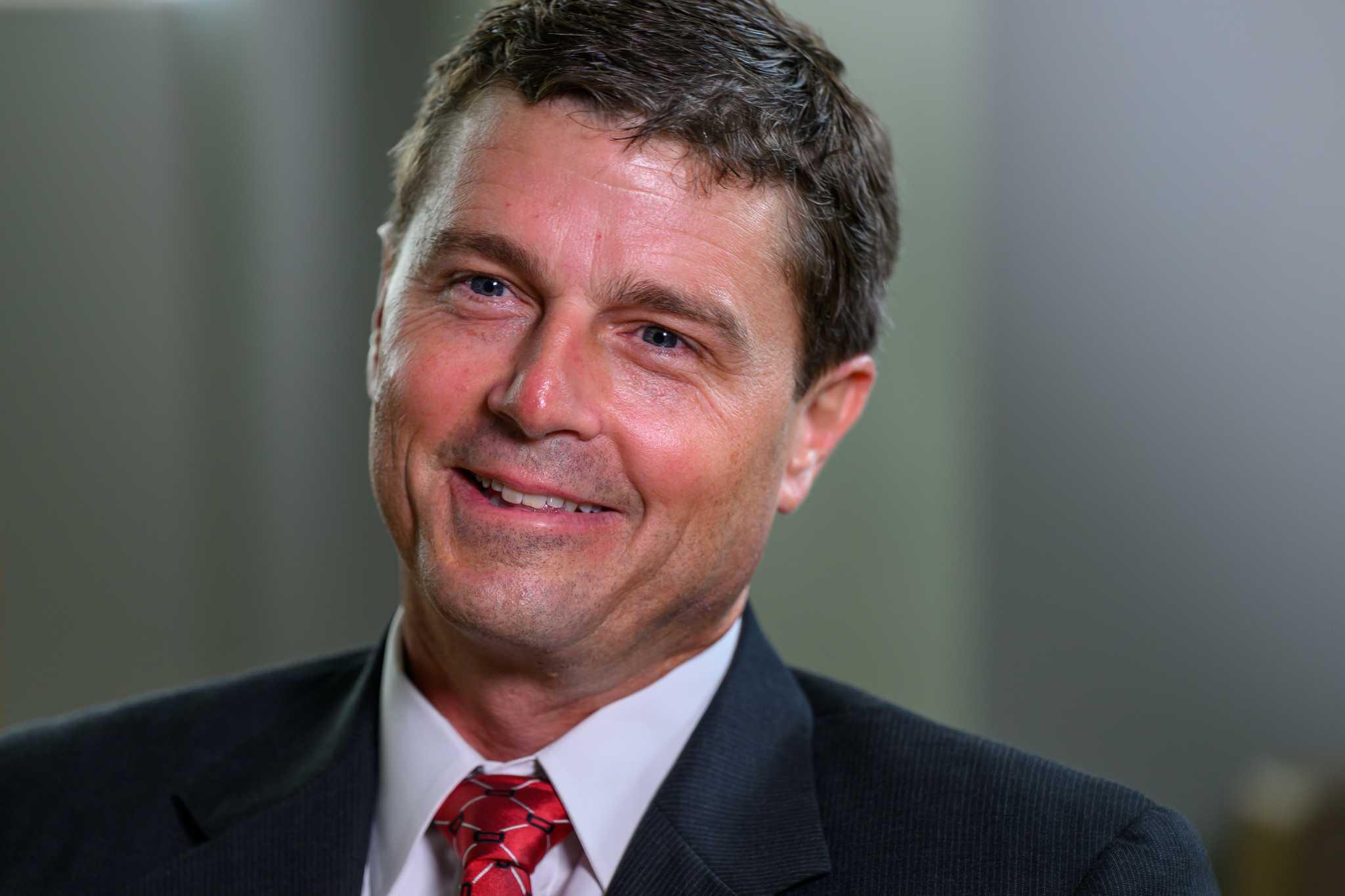 Cal Poly's Victor Glover Pilots Artemis II, First Manned Moon Orbit Since 1972