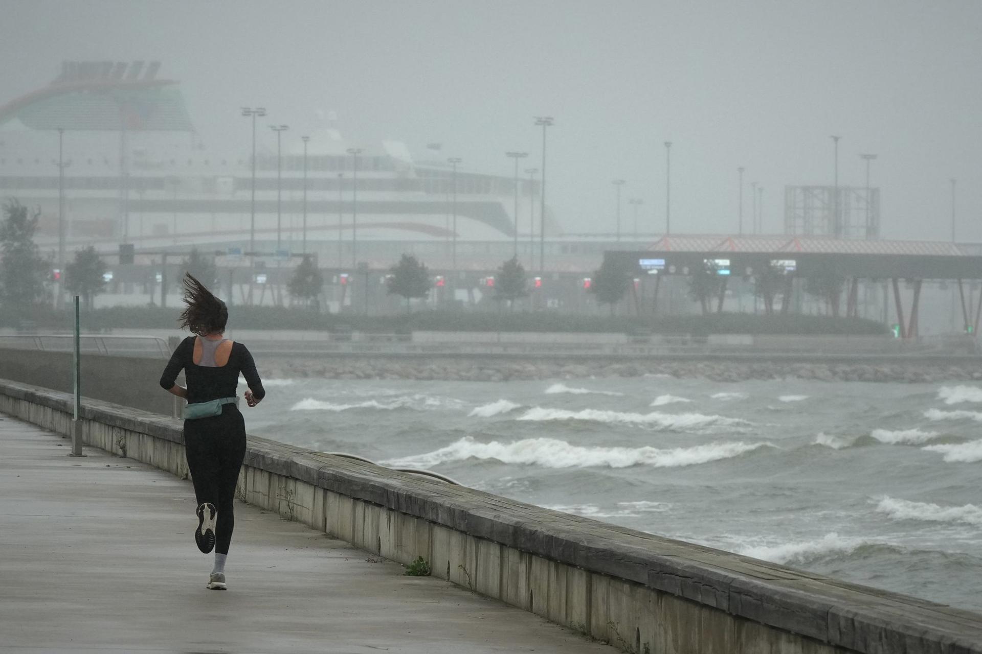 Cyclone Kills Two In Latvia And Lithuania, Leaving Half A Million Without Electricity
