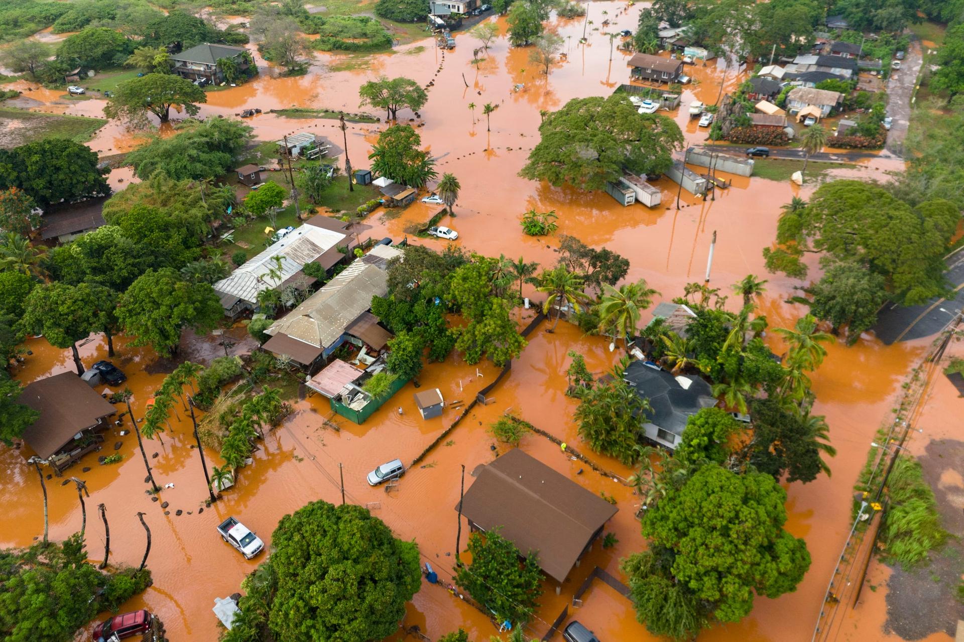 Hawaii Authorities Order Evacuations as Wahiawa Dam Threat Worsens Oahu Flooding