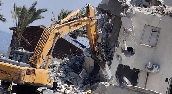 Israeli Authorities Force Basema Dabash to Demolish Her Home in Sur Baher, East Jerusalem